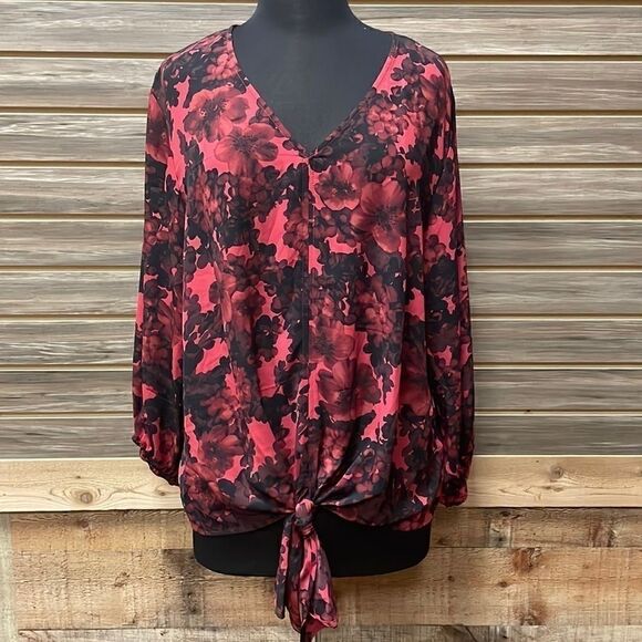 NWT Vince Camuto Red Black Floral Tie Front Top Size 2XL - Picture 1 of 6
